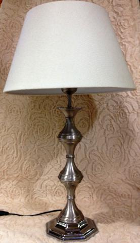 Φωτιστικό επιτραπέζιο